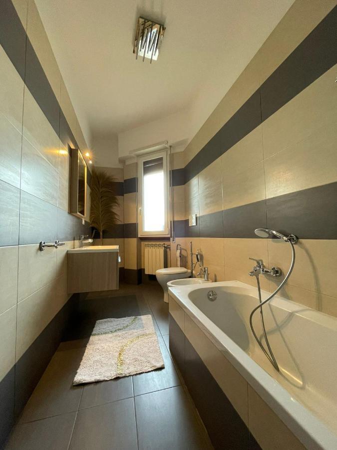 Eur Centro Lux Apartment Con Camino Rom Exteriör bild